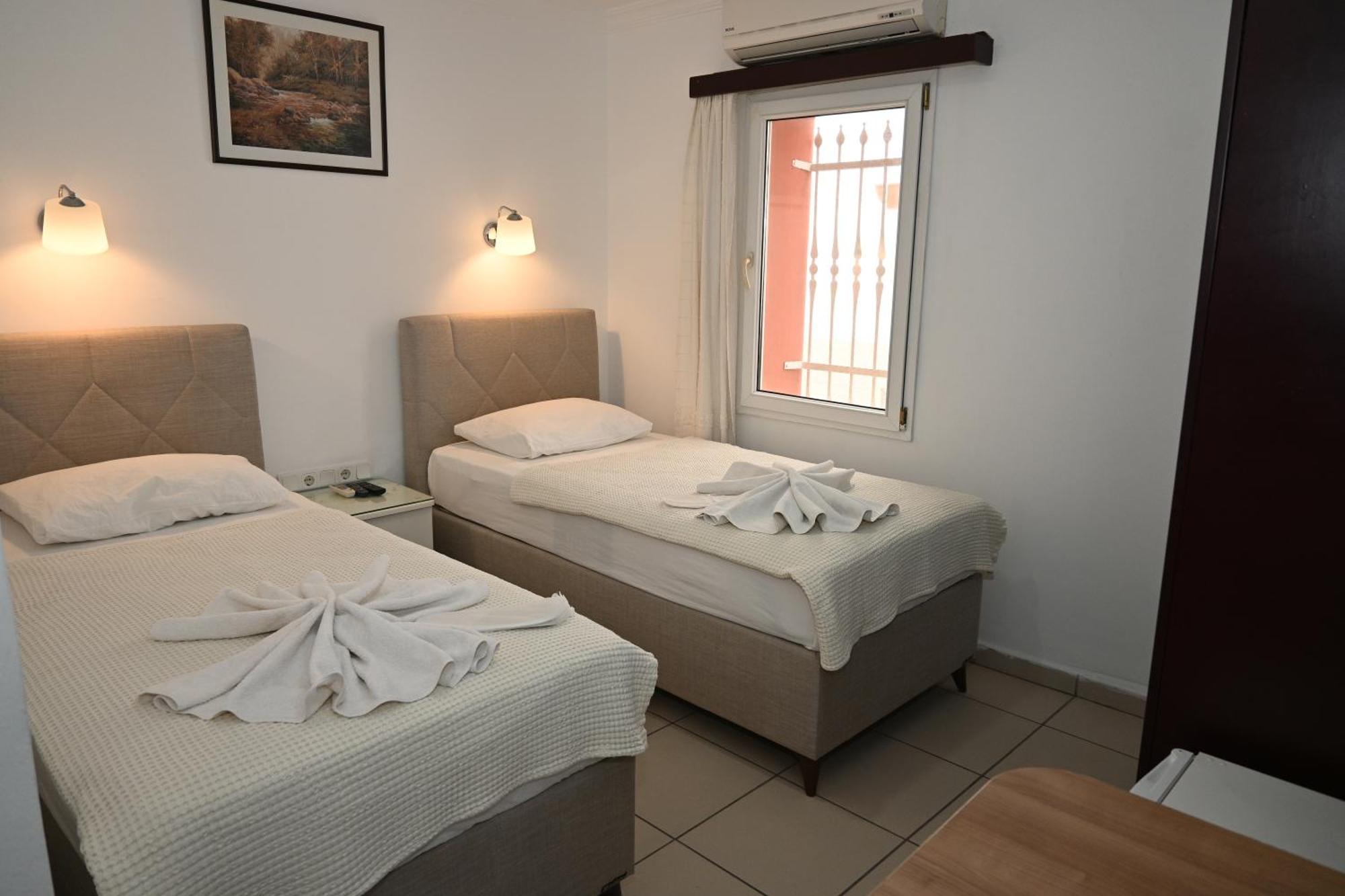 Melis Pansiyon Bodrum Exterior foto