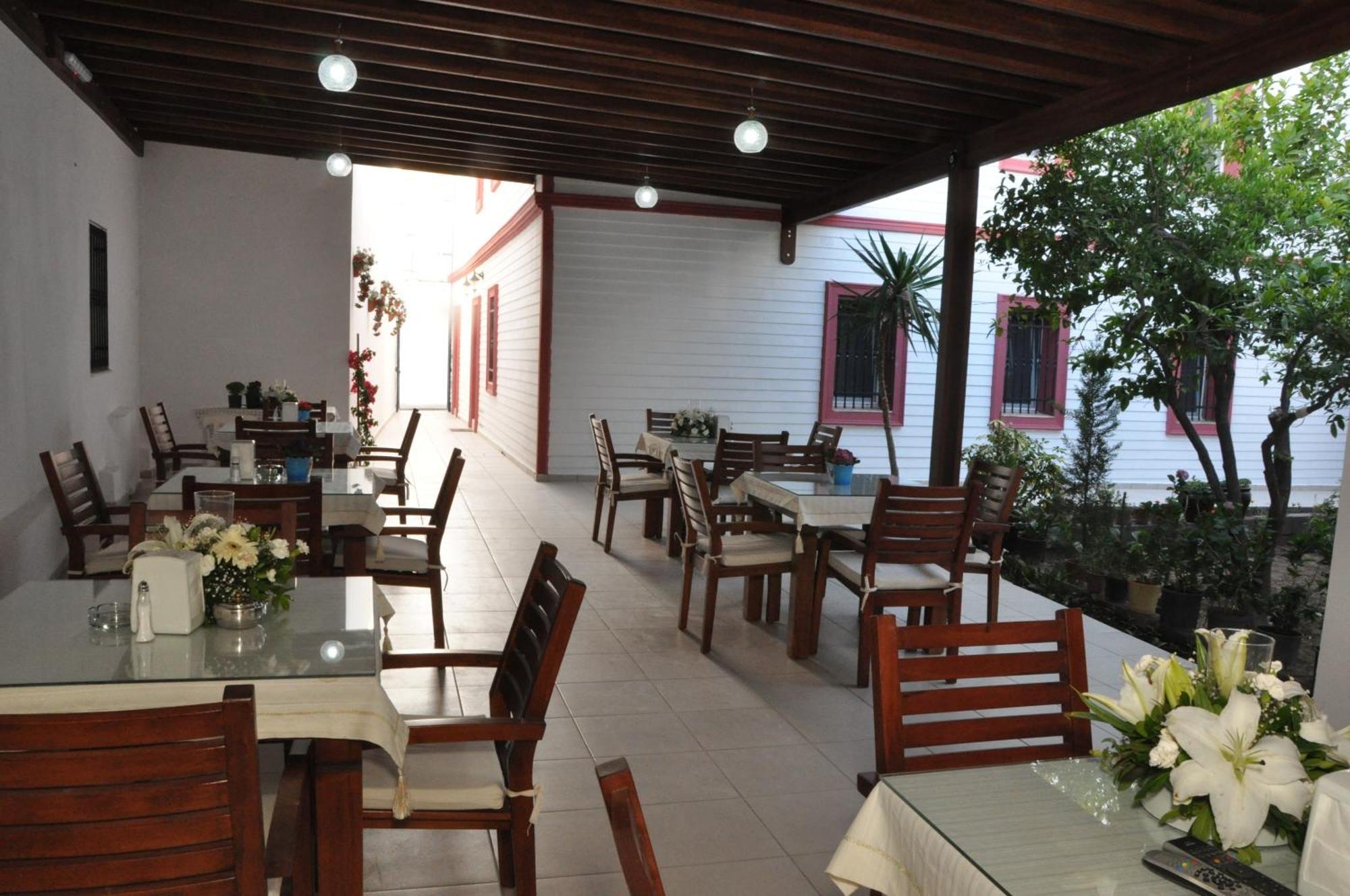 Melis Pansiyon Bodrum Exterior foto