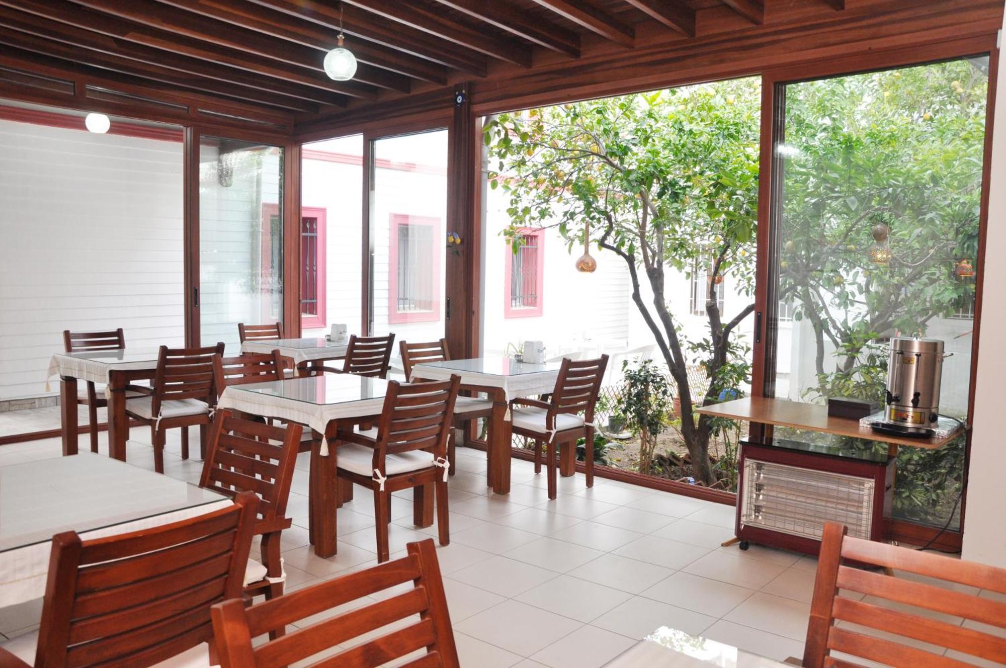 Melis Pansiyon Bodrum Exterior foto